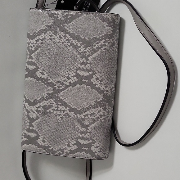 Vera Wang Gray Snakeskin Crossbody Bag - Picture 5 of 5
